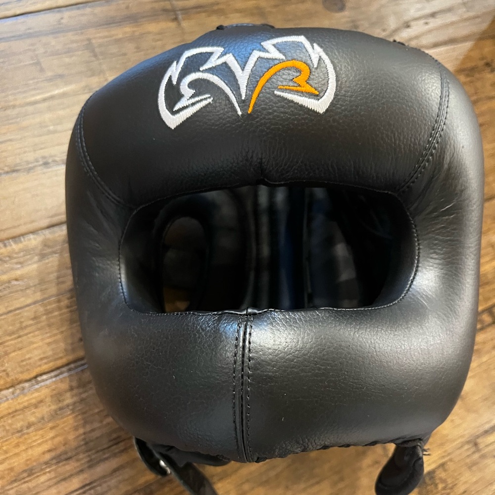 RIVAL Black Leather Face-Saver Boxing Headgear, Size S/M, Brand New